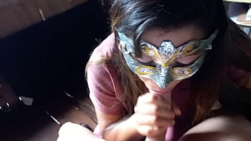 Baru Seminggu Lulus Perawat, Sebagai Balas Budi Ke Ayah Tiri, Kubocorkan Batang Besarnya Yang Tegang Dengan Mulutku Saat Ibu Tiri Lagi Kerja. Akhirnya Aku Telan Cairan Panasnya Yang Deras