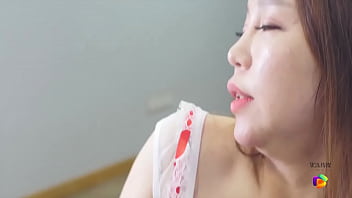 Model Cantik Uji Bakat Dengan Adegan Panas Tanpa Sensor