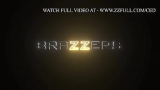Yoga Ekstrem Untuk Para Maniak Seks, Dani Valentina Menggoda Di Brazzers, Tonton Full Di Zzfull.com/ced