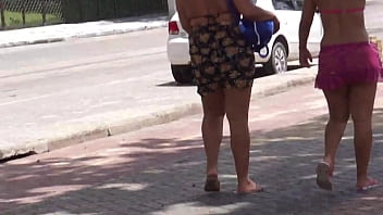 Gostosinha Safada Indo Pra Praia Com Esse Rabo Delicioso Balançando