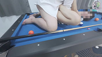 Gadis Thailand Naik Ke Meja Biliar… Lalu Ditiduri Dengan Keras! Suara Thai