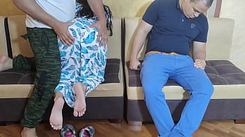 Istri Kesandung Dijorokin Di Depan Suaminya Yang Cuckold Saat Si Lelaki Lagi Istirahat – Istri Nakal Dan Ibu Tiri Genit Yang Suka Selingkuh