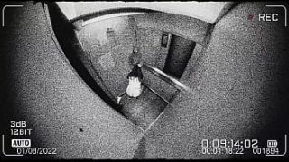 Video Hot Bucetinha Loirinha Gemendo Gostoso No Elevador