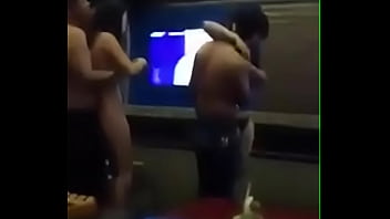 掃不掉的淫蕩！中國又爆情色ktv 男女激戰「3p濕身遊戲」火辣裸照全流出