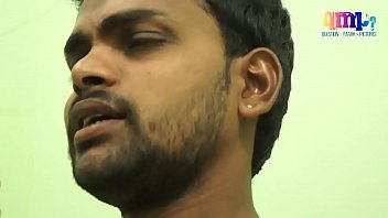 Gairah Tersembunyi Ibu Rumah Tangga India Dengan Tukang Kode Yang Bergairah
