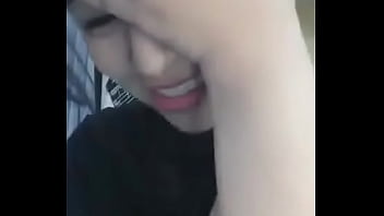 Gadis Tionghoa Manis Yang Berani Pamer Payudara Seksi