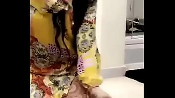 Desi Yang Menggoda Bagian Kedua