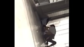 Koridor Kampus Bergoyang: Adu Mesra Di Balik Pintu Kelas