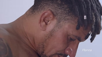 Mamei O Corretor De Imóveis No Meio Da Visita Antes Do Meu Marido Chegar Pra Ver A Casa