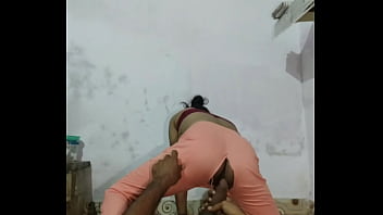Bhabhi Berbusana Pink Panas Menggoda Ngesex Dengan Pacar Di Video Homemade India Yang Menggairahkan