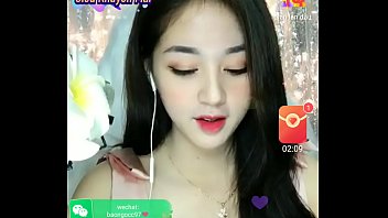 Gadis Asia Panas Mengocok Perasaan Di Siaran Langsung Uplive