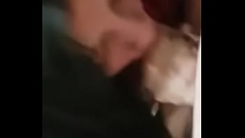 Desi Babe Mengulum Batang Penis Dengan Penuh Nafsu