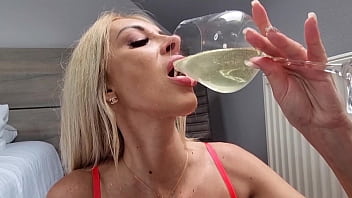 Latihan Piss Dan Anal Anita Blanche: Minum Air Seni, Dap Hingga Orgasme Anal Intens Dengan Bola Cina