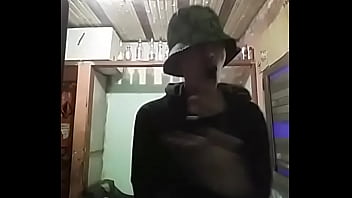 Chino Mengerang Bak Pelacur Yang Kesakitan
