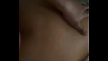 Gadis Asia Yang Menggoda Dengan Lembut