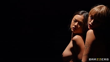 Gairah Membara – Lulu Chu Dan Angel Youngs Bercinta Liar Di Brazzers
