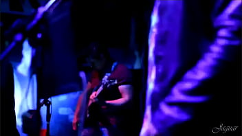 Goyangan Panas Di Café Latino (live)