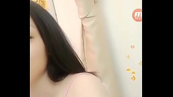 Tetes Payudara Gadis Vietnam Terekam Di Bigo Live