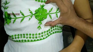 Gadis Desi Panas Digoyang Kekasih Di Ranjang