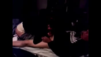 Chino Dan Iris: Kisah Panas Di Antara Dedaunan