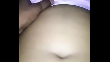 Gadis India Yang Menggoda Dengan Lekuk Tubuh Yang Memikat