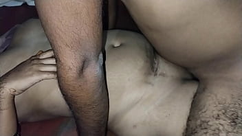 Pasangan India Bercinta Dengan Posisi Duduk Yang Menggairahkan