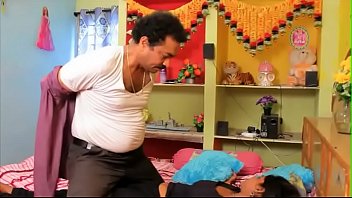 Gairah Malam Pertama: Film Pendek Panas India