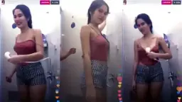 Diva Siregar Mandi Telanjang Dada Basah Kuyup