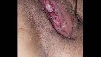 Istri Desi Mengencingi Ranjang