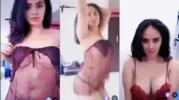Kimaya Agata Dalam Setelan Dalam Transparan Yang Menggoda
