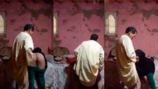 Video Porno Desi Pakistan: Ayah Tiri Tua Menggila, Meniduri Anak Tirinya Yang Menggairahkan