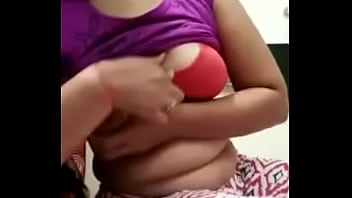 Gadis India Yang Menggoda