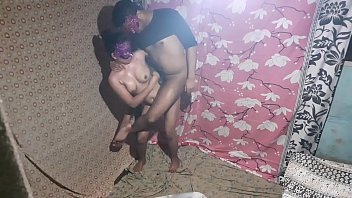 Saudara Tiri India Menggila, Bercinta Keras Tanpa Kendali