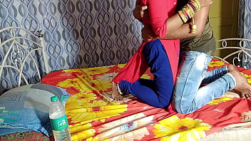 शादीशुदा छात्रा को उसके घर जाकर धोखे से चोदने की कहानी – साफ हिंदी आवाज में – भाग 1