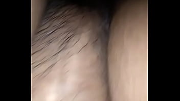 Gadis India Yang Menggoda Dengan Lekuk Tubuh Yang Memukau