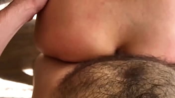 Ibu Tiri Memberikan Blowjob Padanya Dan Mendapatkan Penis Di Pantatnya.