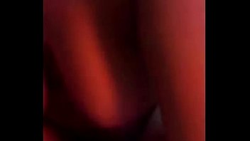 Gadis Tionghoa Montok Dengan Payudara Besar Sedang Menunggangi Tubuh