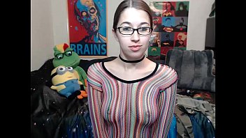 Alexxxcoal Remaja Memamerkan Payudara Seksi Di Live Webcam Panas – 6cam.biz