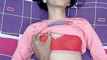 Malam Pertama Pasangan India Penuh Gairah Dan Erotis Dengan Suara Hindi – Desislimgirl Bagian 1
