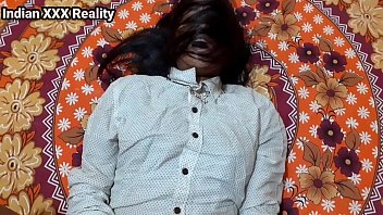 Panasnya Malam Pertama Ibu Tiri India Yang Menggoda