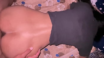 Tuan Besar Menggasak Memek Pembantu India