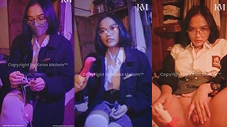 Kelas Malam Cosplay Sma: Bawa Mainan Seks Ke Sekolah