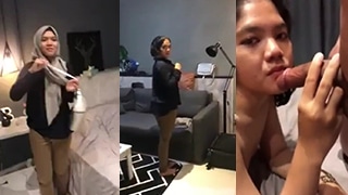 Mahasiswi Berhijab Cantik Dipaksa Telanjang Oleh Kekasih