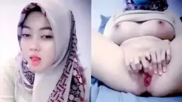 Nella Berhijab Mengangkang Dan Menggeliat Nikmat Saat Memuaskan Diri