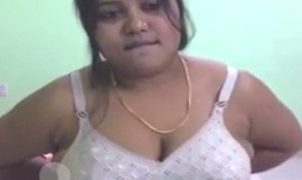 Tarian Telanjang Gadis India Yang Menggoda