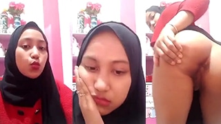 Ukhti Berjilbab Menggoda, Kirim Foto Mesra Untuk Pacar