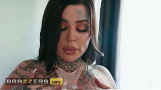Dibayar Tunai Dengan Kontol Keras Oleh Valentine Yang Nakal / Brazzers / Masukkan Kode Xvpromo Di Situs Resmi Untuk Diskon