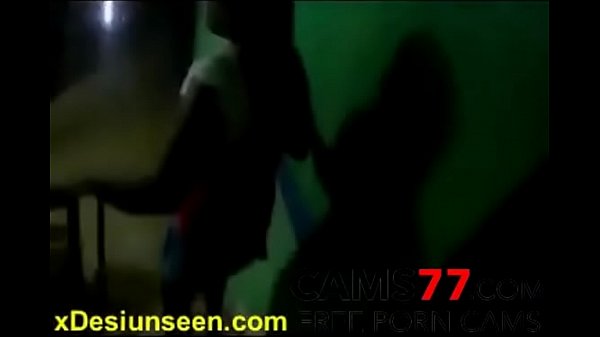 Desi Randi Digoyang Pelanggan Bule Sampai Puas