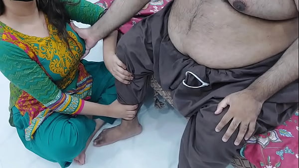 Anak Tiriku Dari India Memijat Kakiku Sambil Kugenggam Payudaranya, Berlanjut Ke Adegan Panas Dengan Audio Hindi Yang Sangat Vulgar Dan Jelas