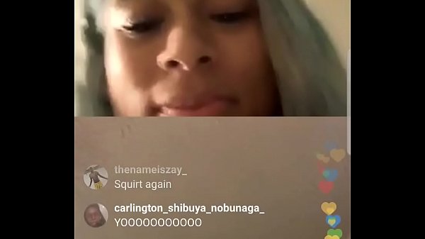 Pantat Montok Gadis Kulit Terang Menggoyang Dan Memancur Di Siaran Langsung Instagram